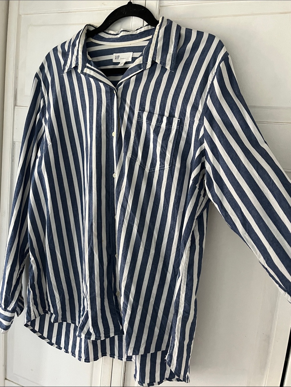 GAP Women’s 100% Cotton Blue and White Vertical Stripe Button-Down Shirt